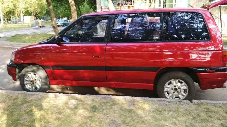 Mazda MPV Мазда мпв 3л акпп 7 місць 2
