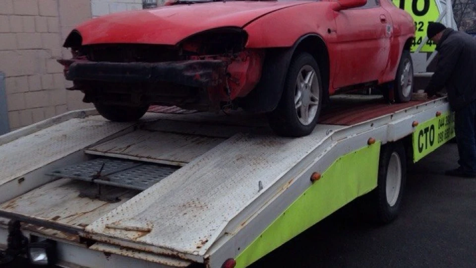 Mazda MX-3 адін та шість 2