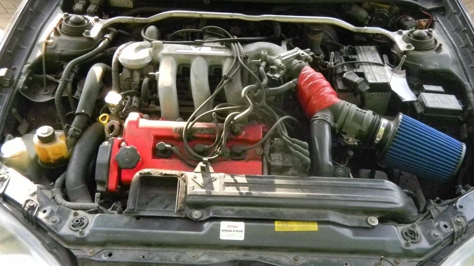 Mazda MX-3 Чорна. V6 (1.8) 2