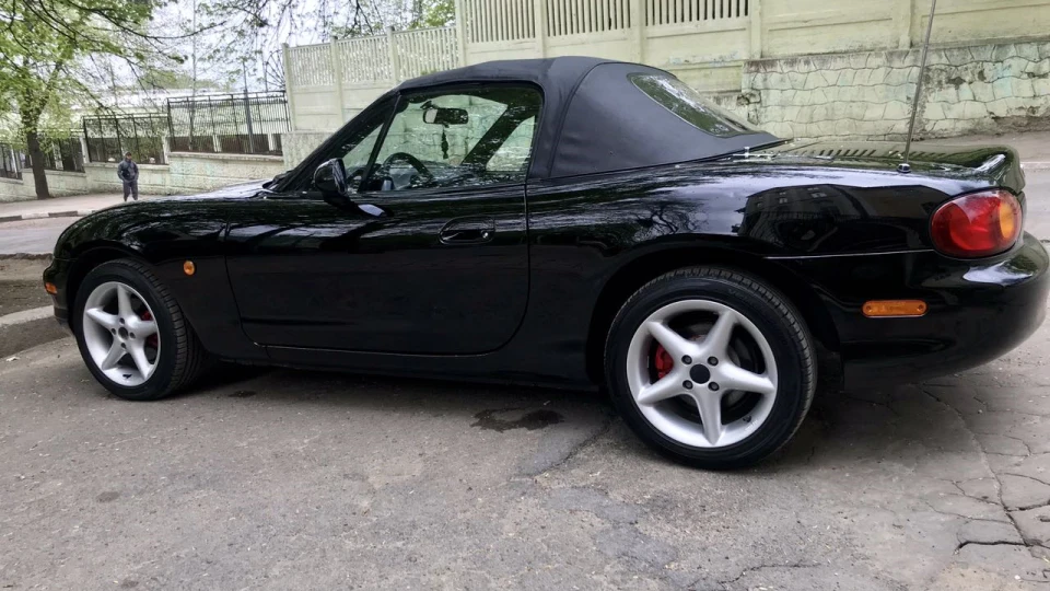 Mazda MX-5 Ожина 2