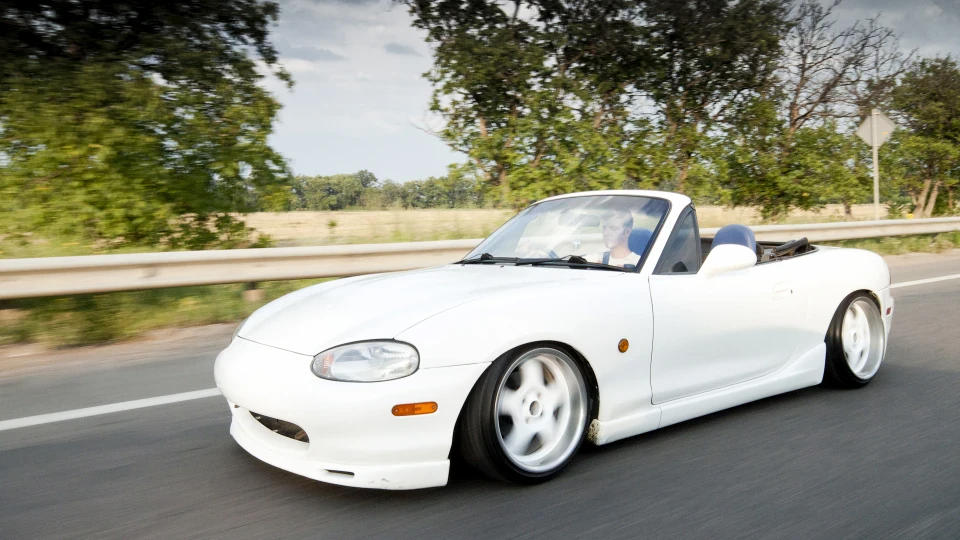 Mazda MX-5 Miata 2