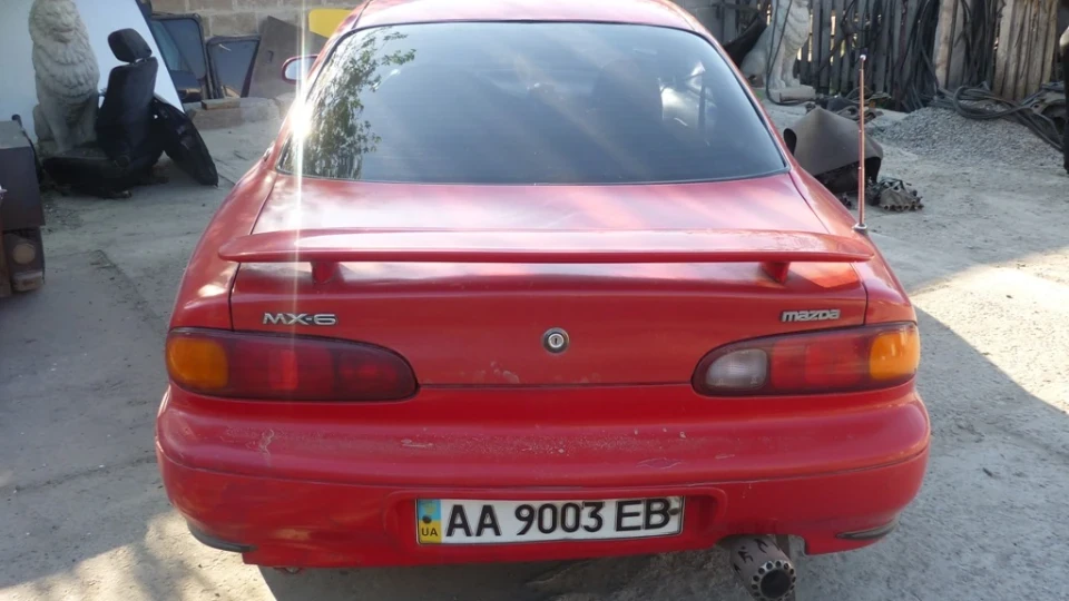 Mazda MX-6 3
