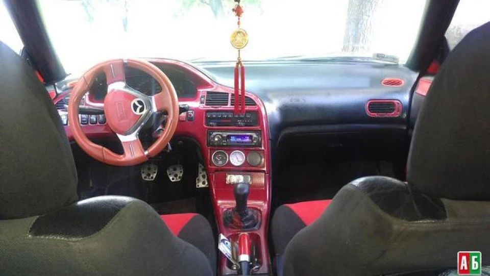 Mazda MX-6 3