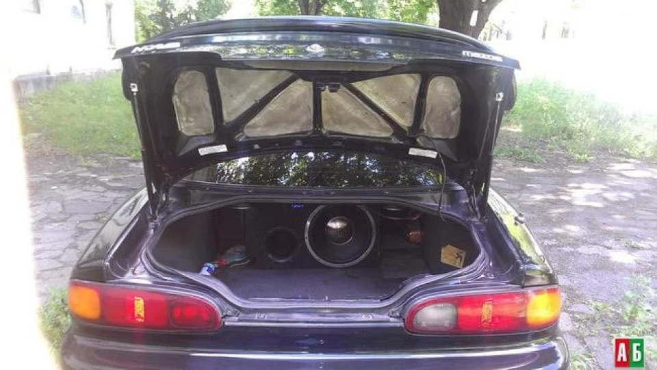 Mazda MX-6 4