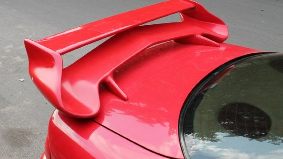 Mazda MX-6 ластівка гончача