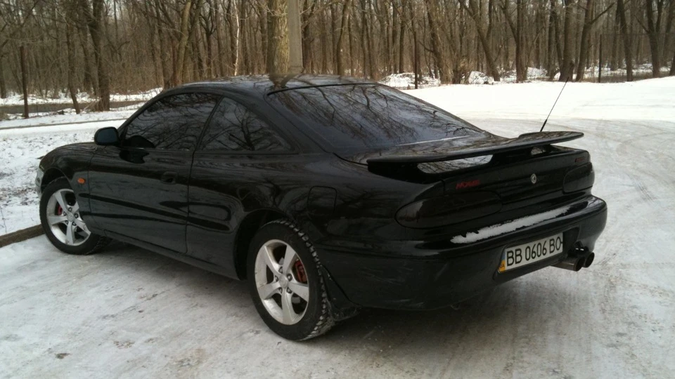 Mazda MX-6 темна конячка