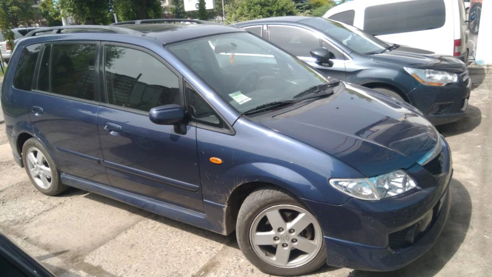 Mazda Premacy Wagon LifeStyle 3