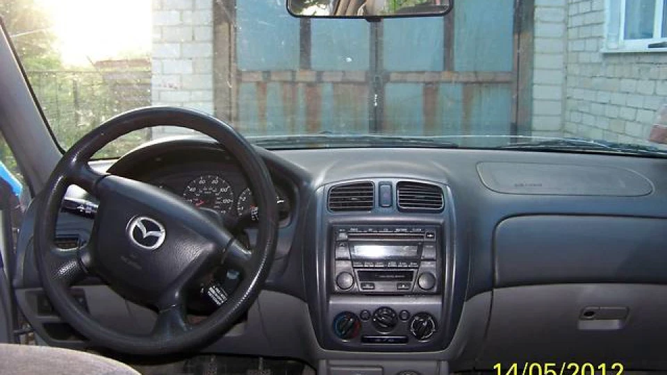 Mazda Protege 2