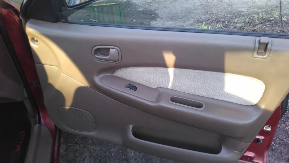 Mazda Protege 1.5 v16 3