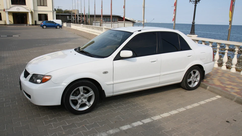 Mazda Protege in STOCK 2