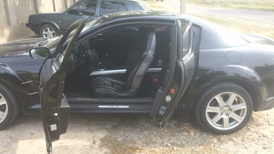 Mazda RX-8 2