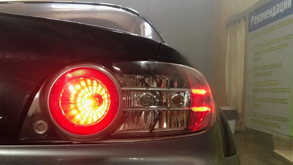 Mazda RX-8 2