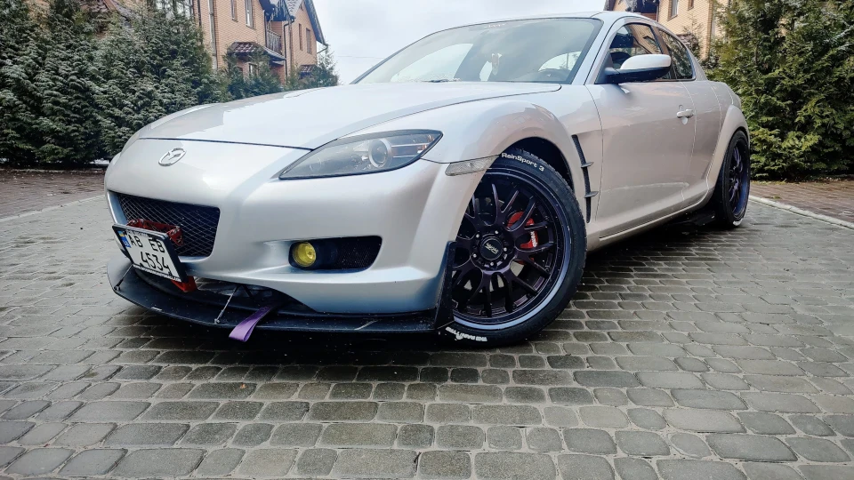 Mazda RX-8 Мокра сучка