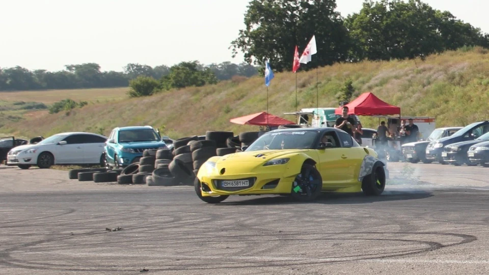 Mazda RX-8 Бджілка