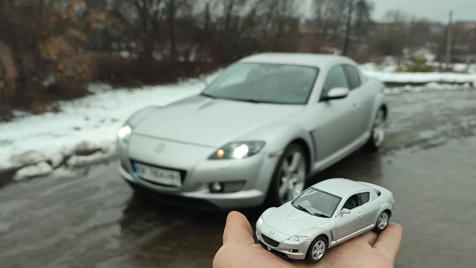 Mazda RX-8 Сіра турба