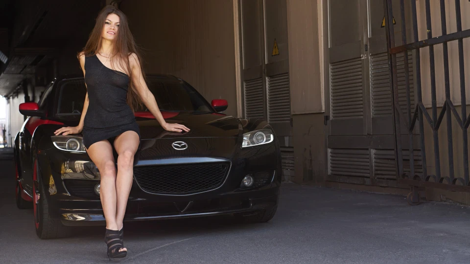 Mazda RX-8 Sexy Japanese Girl 3