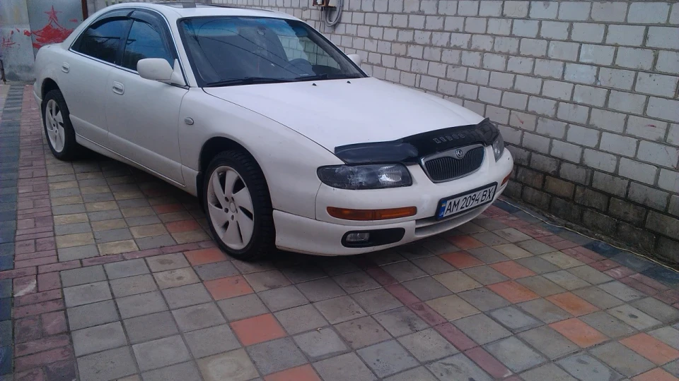 Mazda Xedos 9