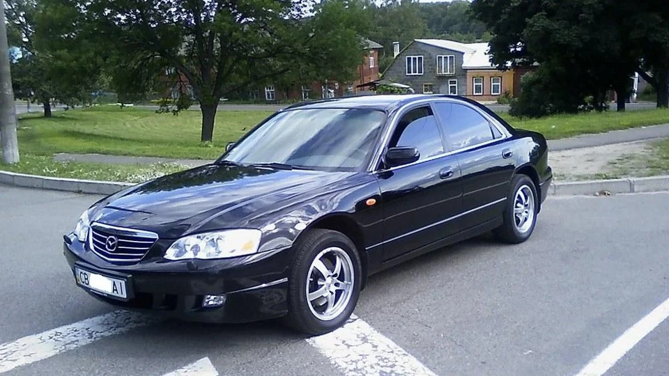 Mazda Xedos 9 Brilliant Black 2.5 V6