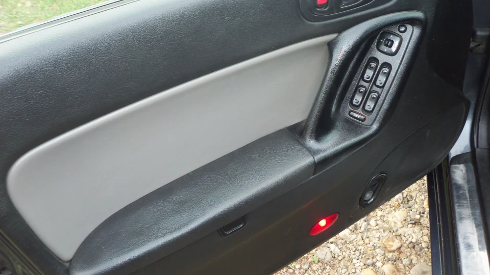 Mazda Xedos 9 дорогі запчастини