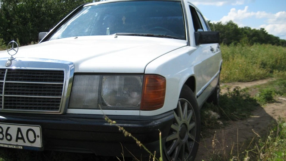 Mercedes-Benz 190 (W201) 2