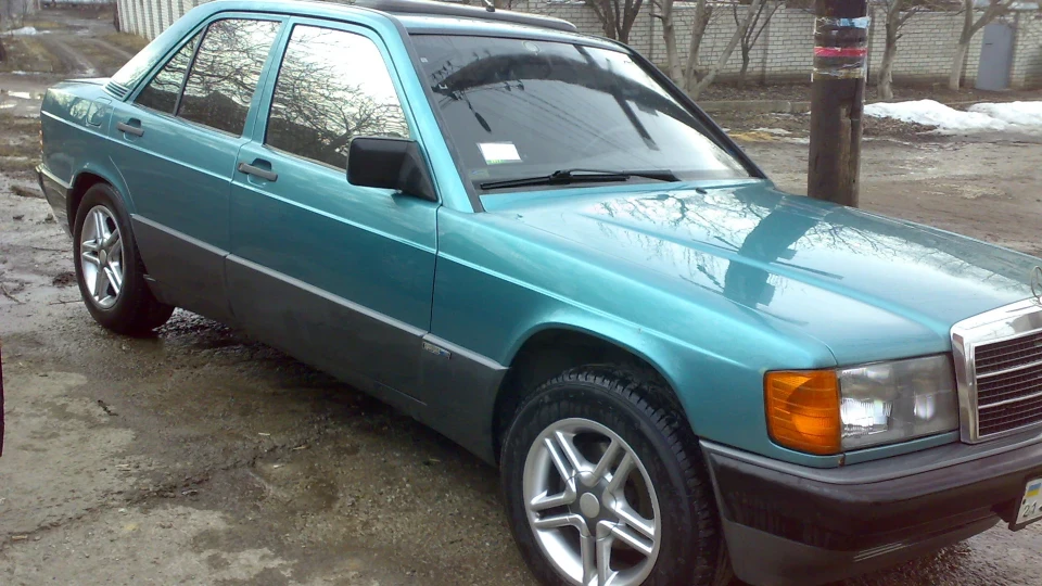 Mercedes-Benz 190 (W201)