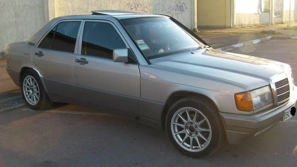 Mercedes-Benz 190 (W201) 3