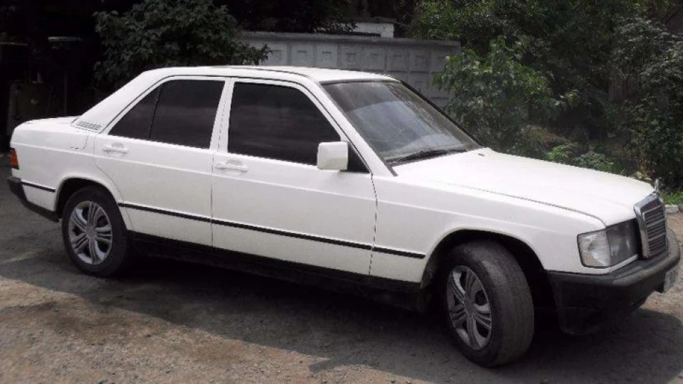 Mercedes-Benz 190 (W201) 2