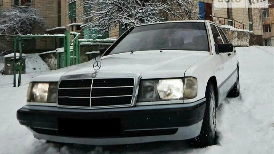 Mercedes-Benz 190 (W201) 2