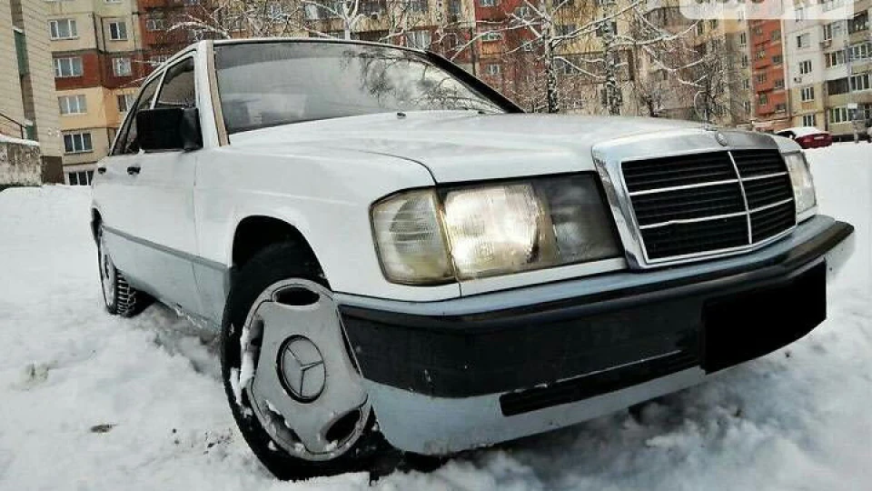 Mercedes-Benz 190 (W201) 4