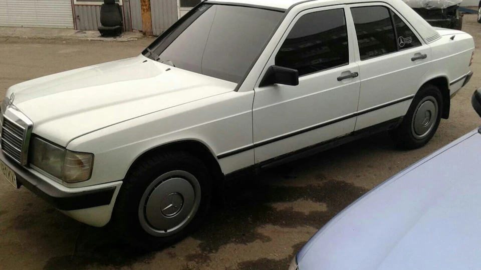 Mercedes-Benz 190 (W201) 5