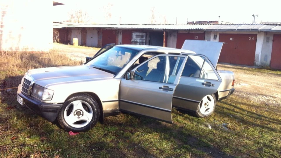 Mercedes-Benz 190 (W201) 4