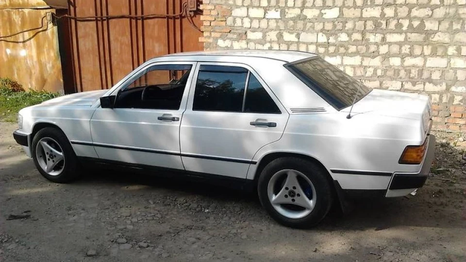 Mercedes-Benz 190 (W201) 3