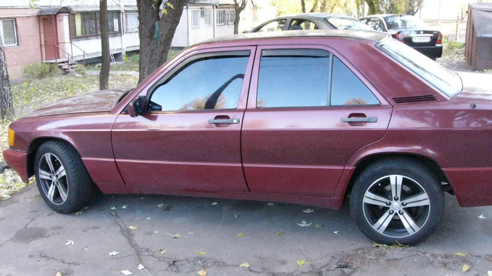 Mercedes-Benz 190 (W201) 2