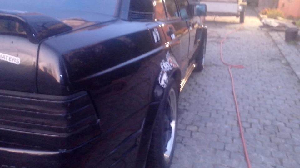 Mercedes-Benz 190 (W201) 4