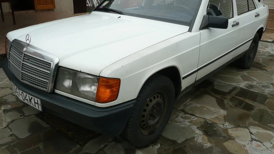 Mercedes-Benz 190 (W201) 2