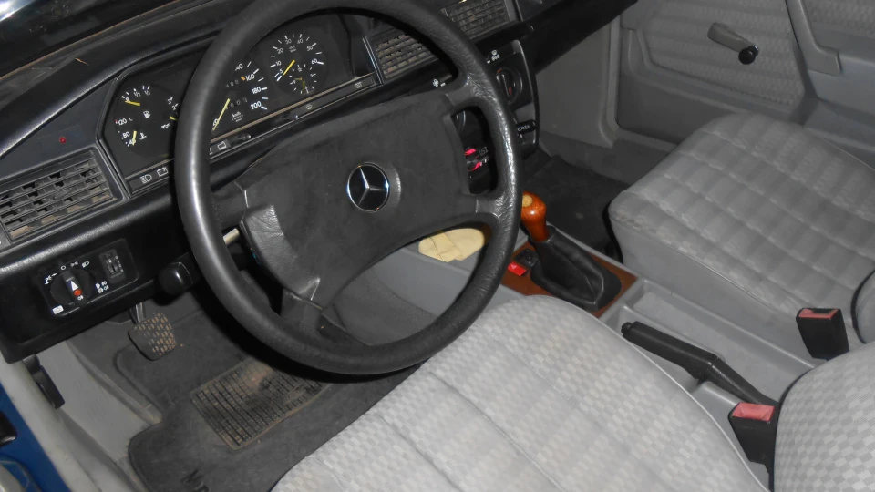 Mercedes-Benz 190 (W201) 3