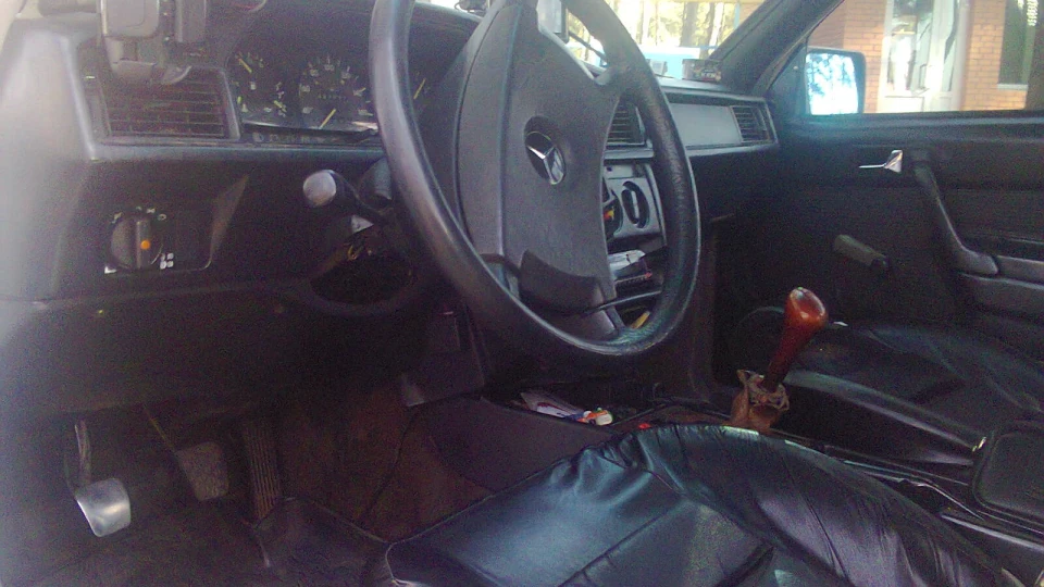 Mercedes-Benz 190 (W201) 190 D 5