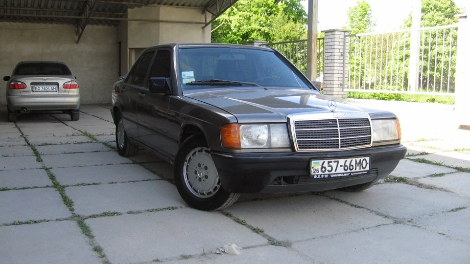 Mercedes-Benz 190 (W201) 2.0, 122 к.с. 2
