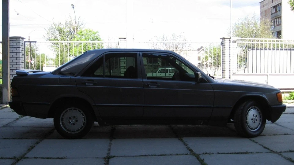 Mercedes-Benz 190 (W201) 2.0, 122 к.с. 3