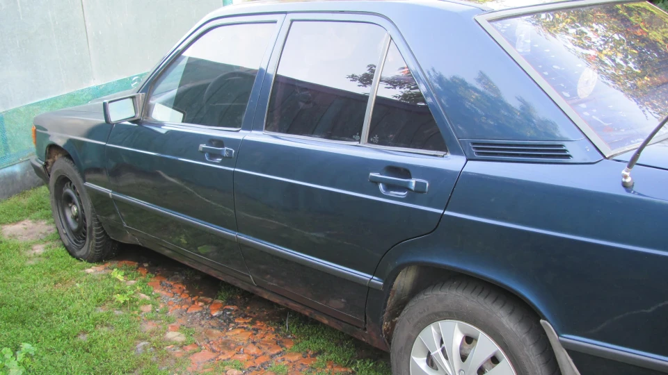 Mercedes-Benz 190 (W201) 2,0 Бензин 3