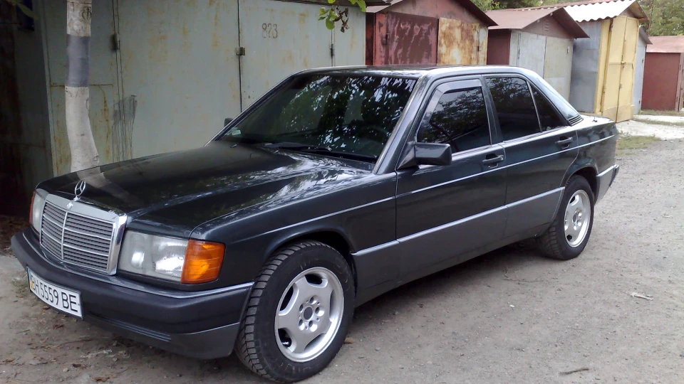 Mercedes-Benz 190 (W201) 2.0i 2