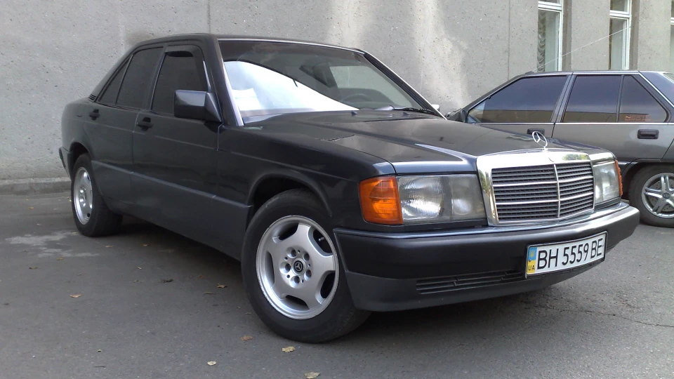 Mercedes-Benz 190 (W201) 2.0i 3