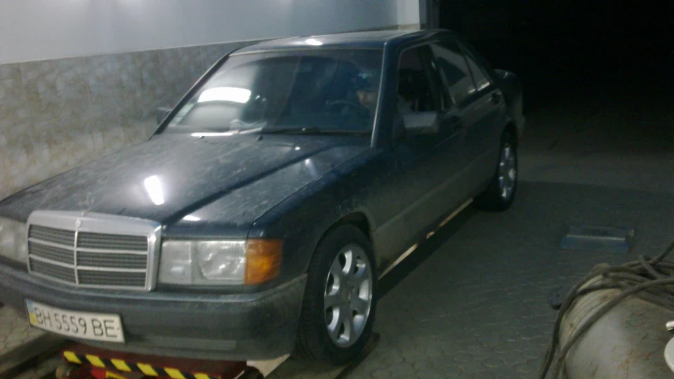 Mercedes-Benz 190 (W201) 2.0i 5