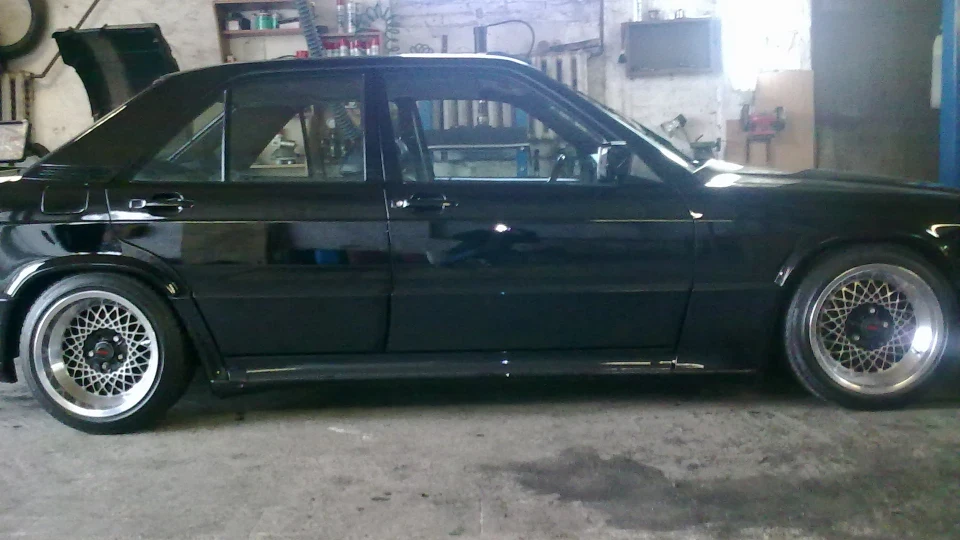 Mercedes-Benz 190 (W201) 2.3-16 cosworth 5