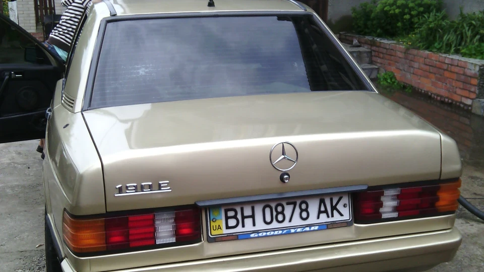 Mercedes-Benz 190 (W201) 2.3 e 4