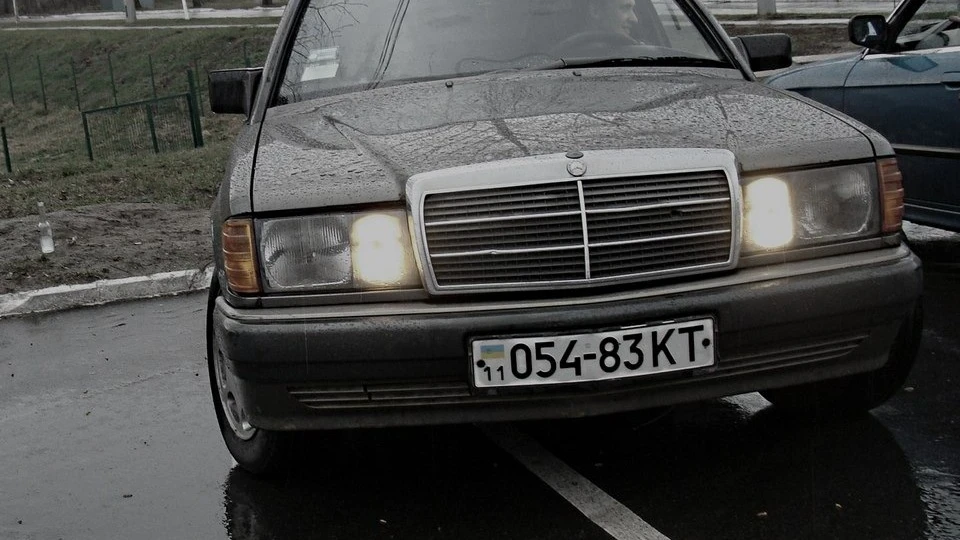 Mercedes-Benz 190 (W201) Baby Benz 3