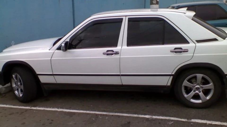 Mercedes-Benz 190 (W201) Білий