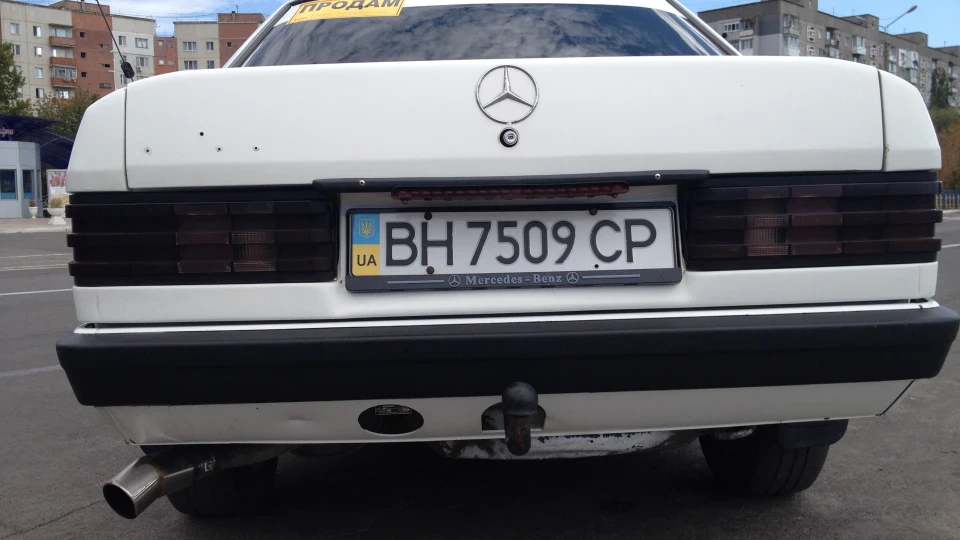 Mercedes-Benz 190 (W201) Білий 2.0 Дизель 2