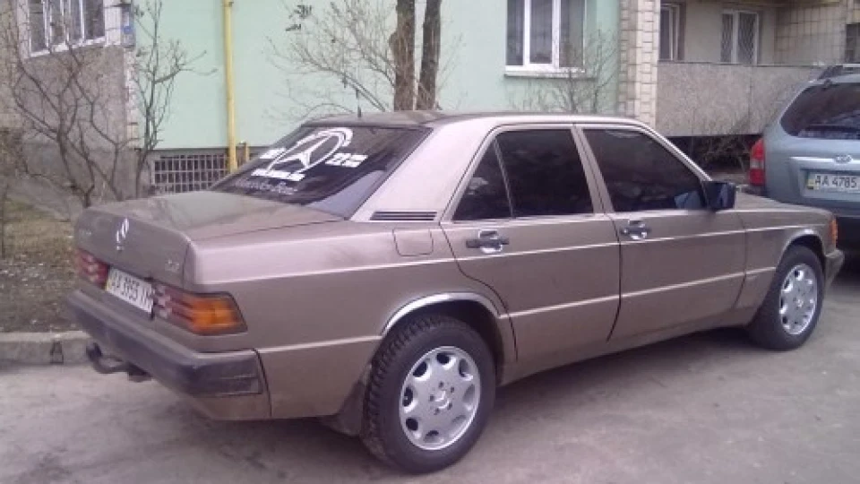 Mercedes-Benz 190 (W201) Бенцик 3
