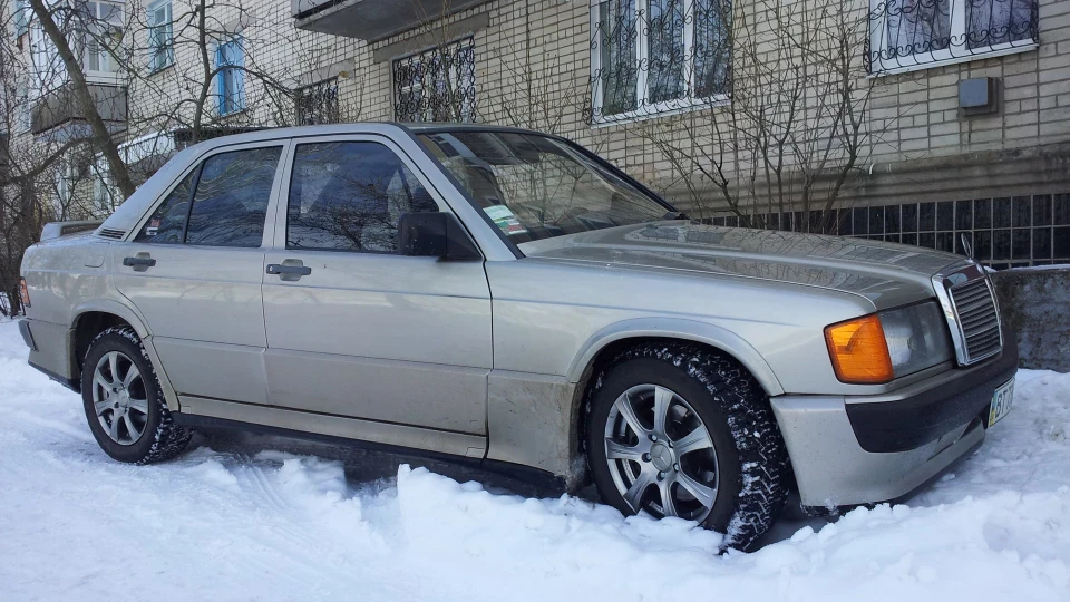 Mercedes-Benz 190 (W201) Cosworth-машина для душі 2